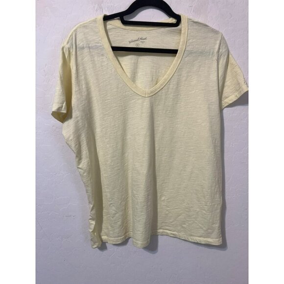 Universal Thread Light Yellow V Neck Short Sleeve Shirt Sz XXL - Picture 2 of 5